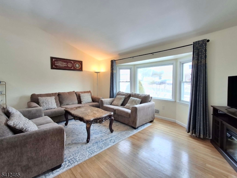 Oaktree Village - Residential