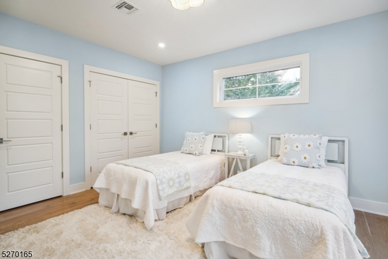 Golf Island - Residential