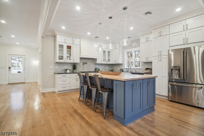 Golf Island - Residential