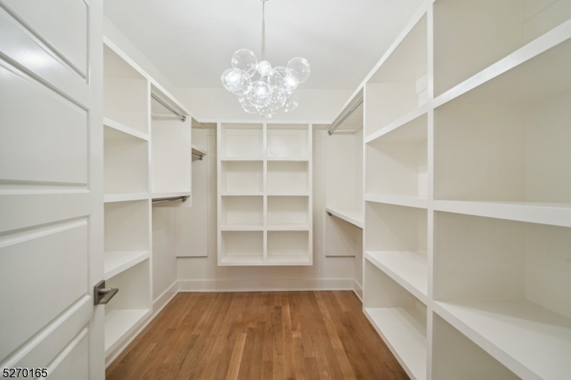 Golf Island - Residential