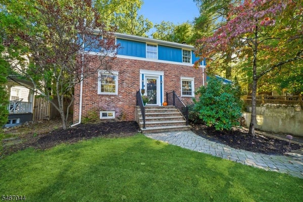45 WAYLAND DR, VERONA, NJ 07044 - Image 4ebe593c3f87493f3b5e3ac6d20b99a9/1356373476