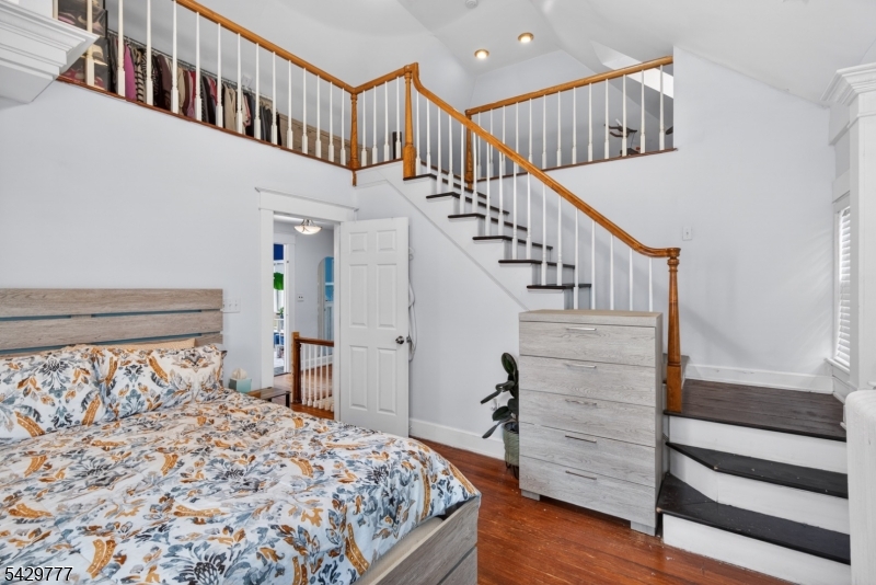 Hillcrest - Residential