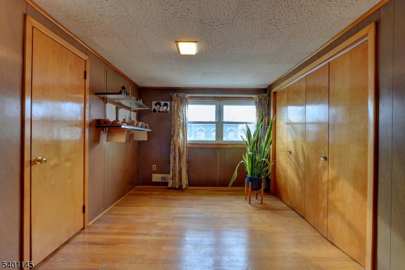 Hillcrest - Residential