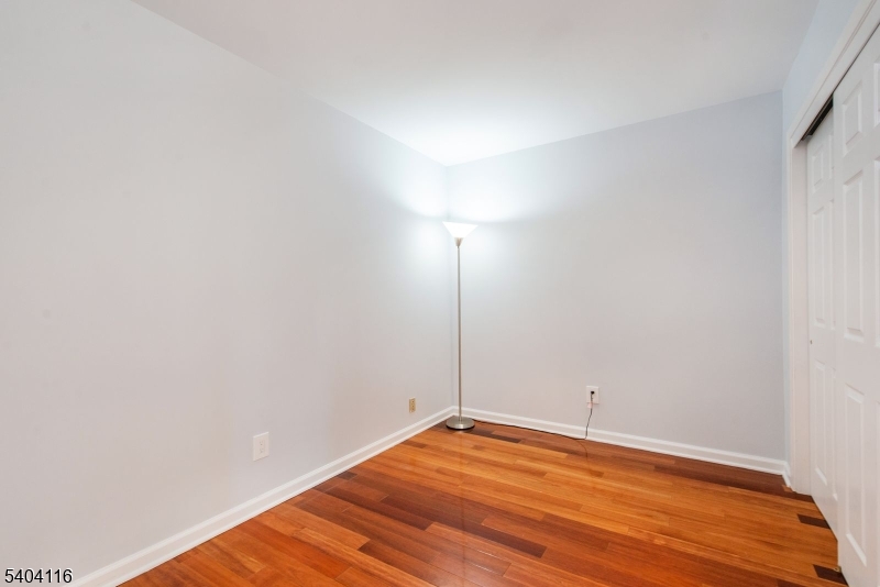 Castel Ridge - Residential