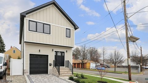 MLS: 3963590