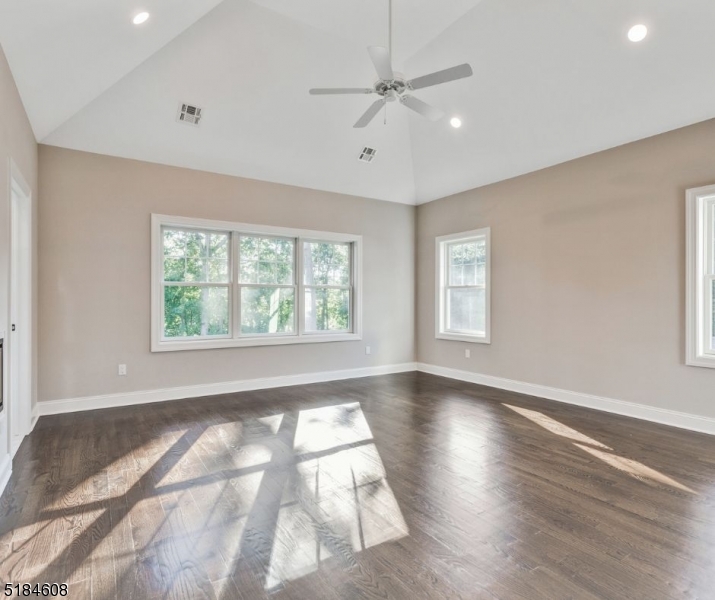 Riker Hill - Residential