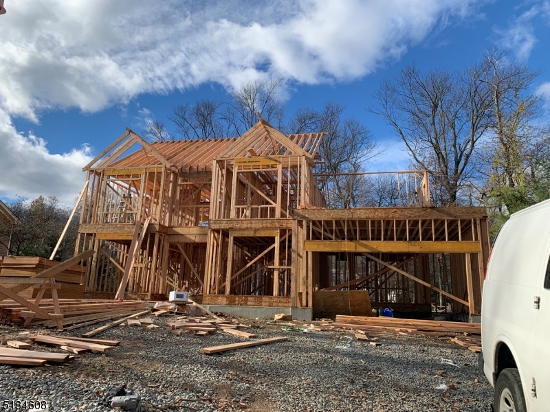 Riker Hill - Residential