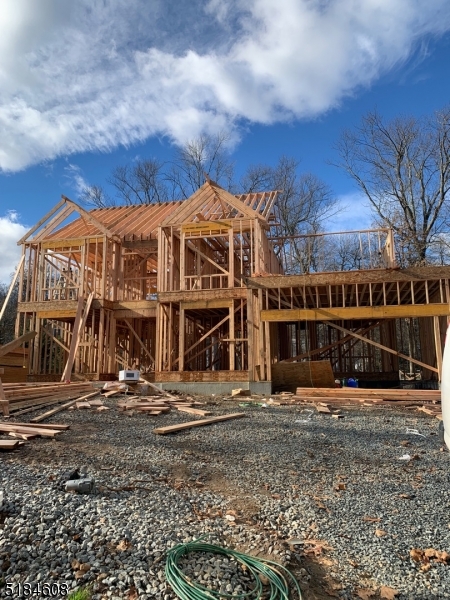 Riker Hill - Residential