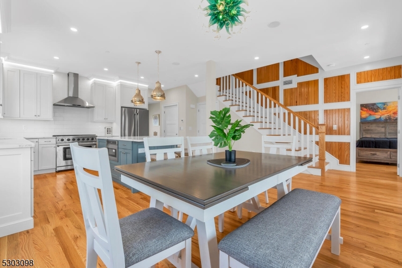206-210 24th Ave