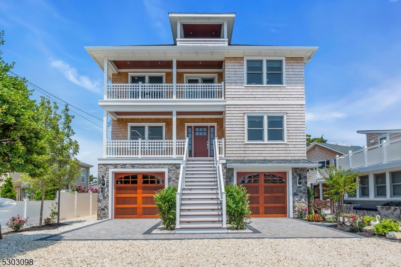 206-210 24th Ave