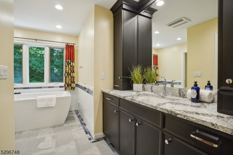 Druid HillEstates/Oak Ridge - Residential