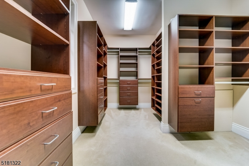 Mendham Lake Area - Residential