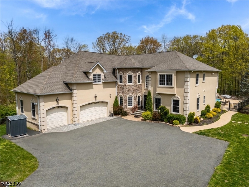 727 Woodport Rd