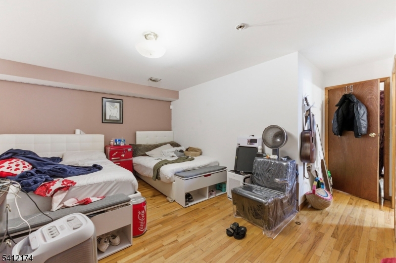 North Newark - Residential Income