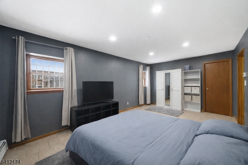 North Newark - Residential Income