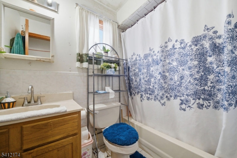 North Newark - Residential Income