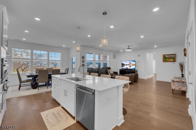 Collections Morris Plains - Residential