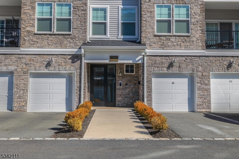 Collections Morris Plains - Residential