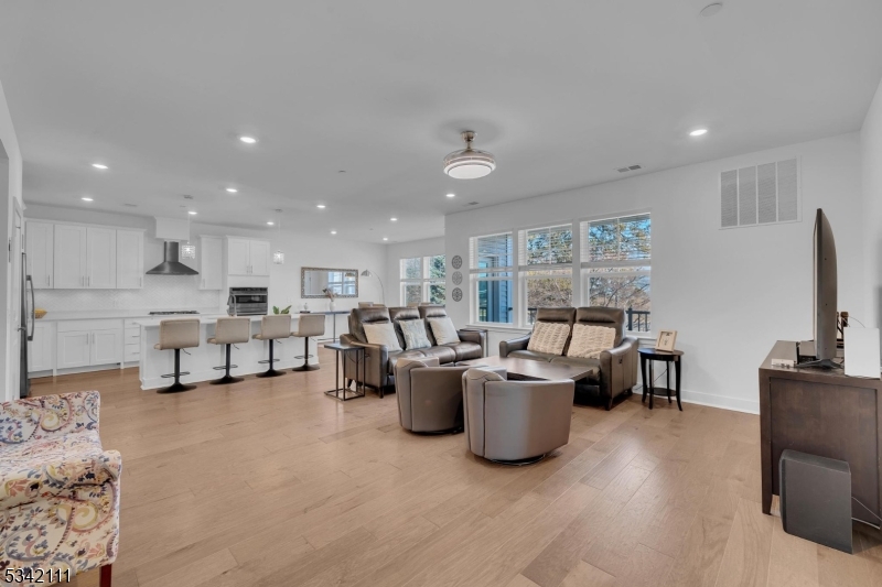 Collections Morris Plains - Residential