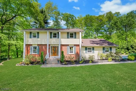MLS: 3962467