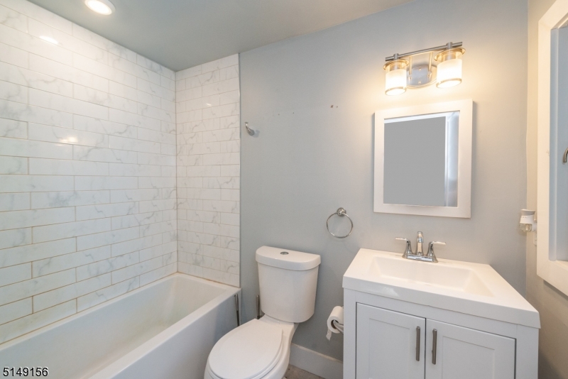 Schooleys Mountain - Residential