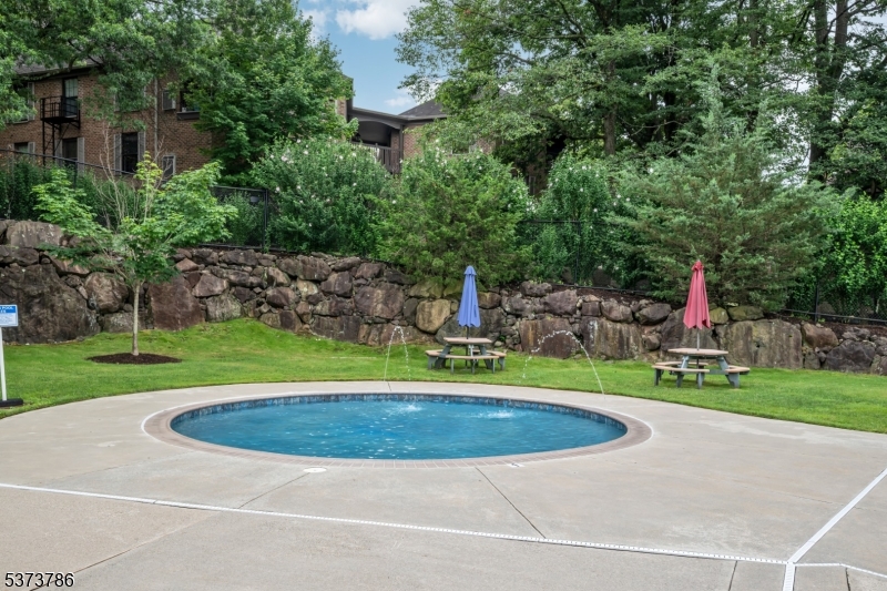 Inwood At Great Notch - Residential