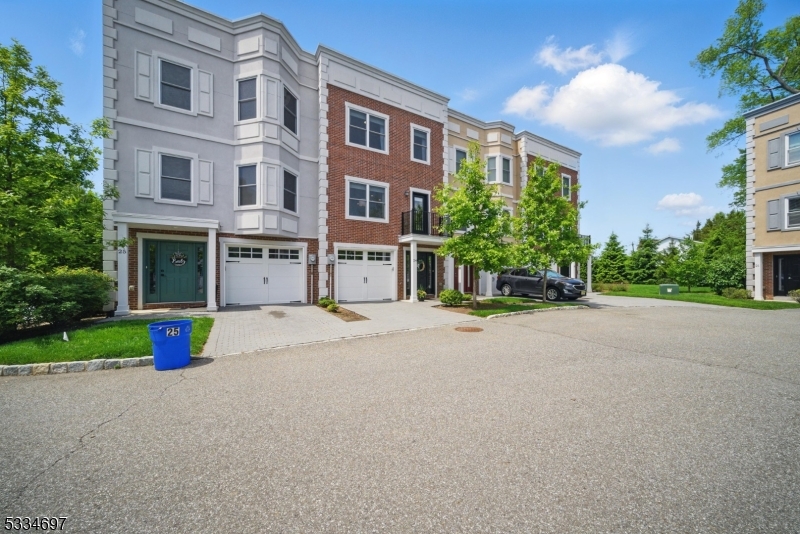 Brownstones at Fairfield - Residential