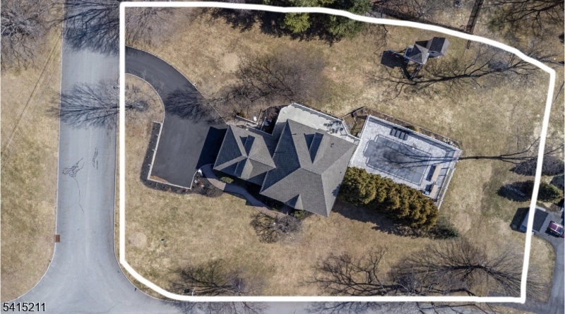 MOUNTAIN VIEW ESTATES - Residential