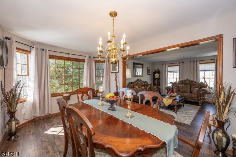 MOUNTAIN VIEW ESTATES - Residential