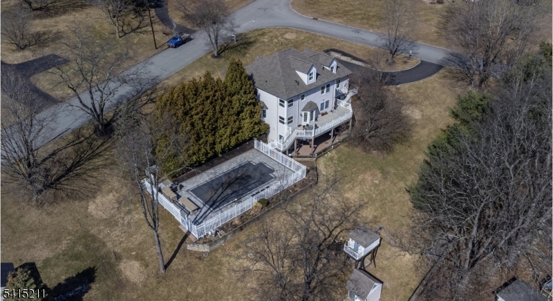 MOUNTAIN VIEW ESTATES - Residential