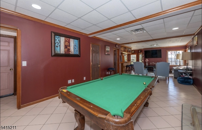 MOUNTAIN VIEW ESTATES - Residential