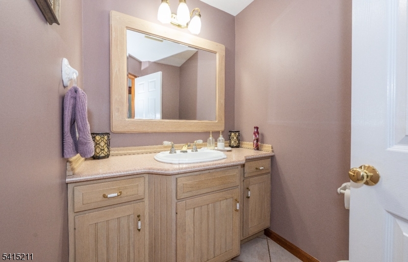 MOUNTAIN VIEW ESTATES - Residential