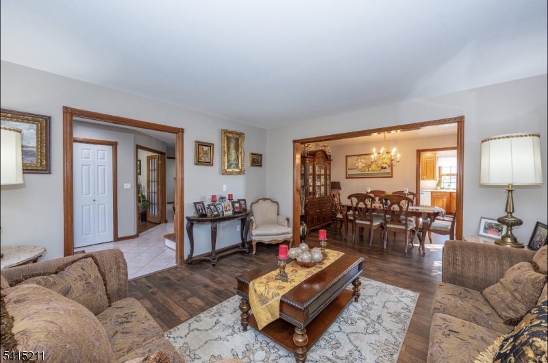 MOUNTAIN VIEW ESTATES - Residential