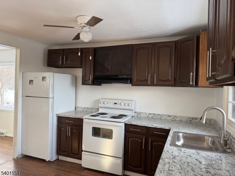 Lake Neepaulin - Residential Lease