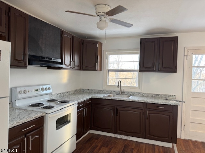 Lake Neepaulin - Residential Lease