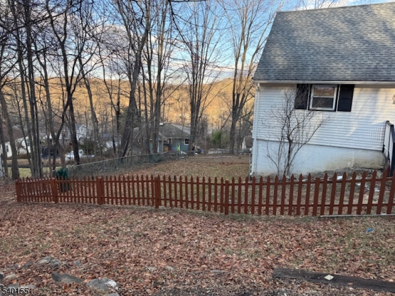 Lake Neepaulin - Residential Lease