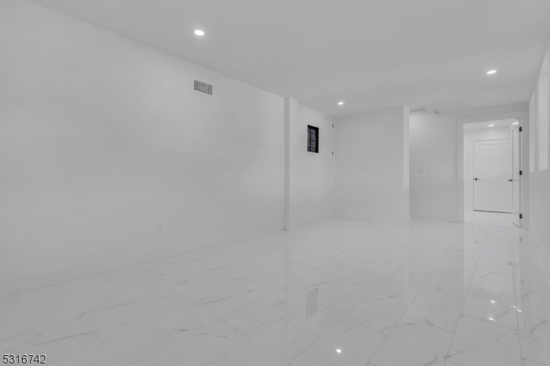 Pickerel Pt Lake Hopatcong - Residential