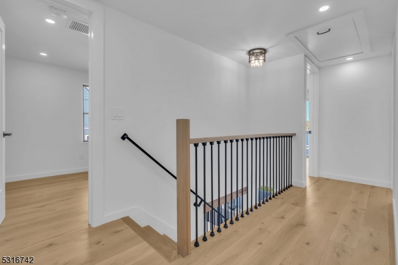 Pickerel Pt Lake Hopatcong - Residential