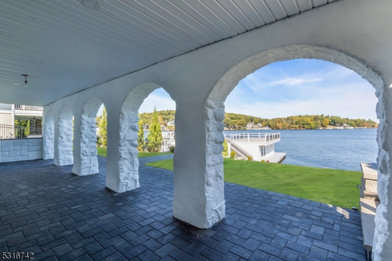 Pickerel Pt Lake Hopatcong - Residential