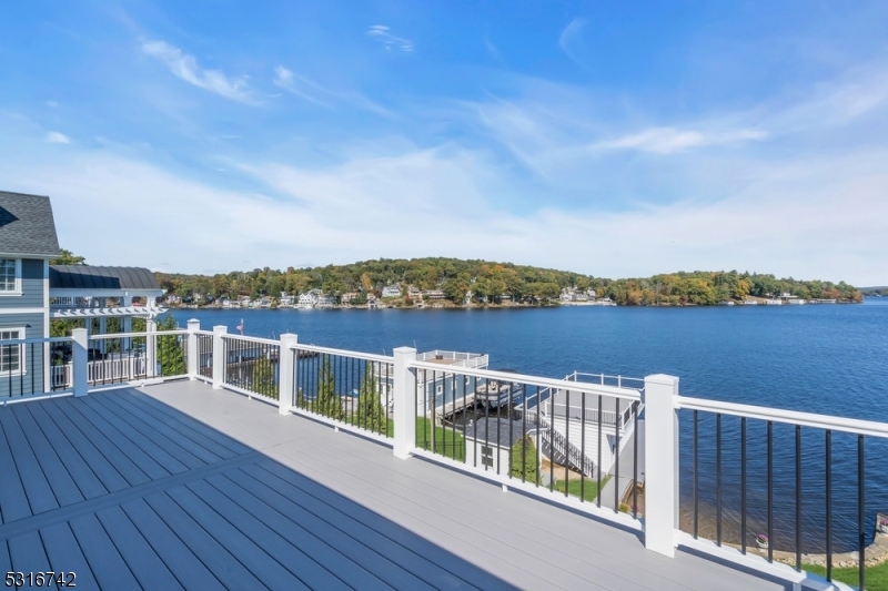 Pickerel Pt Lake Hopatcong - Residential