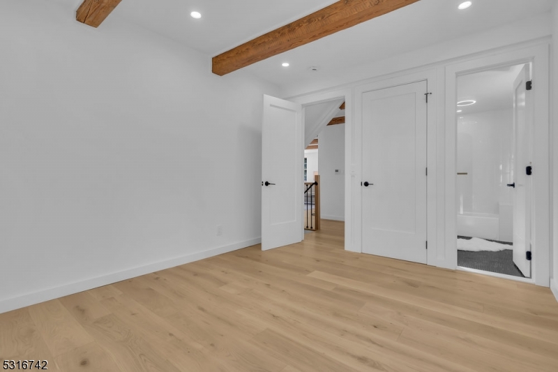 Pickerel Pt Lake Hopatcong - Residential