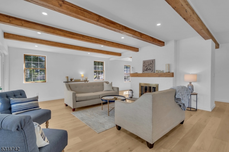 Pickerel Pt Lake Hopatcong - Residential