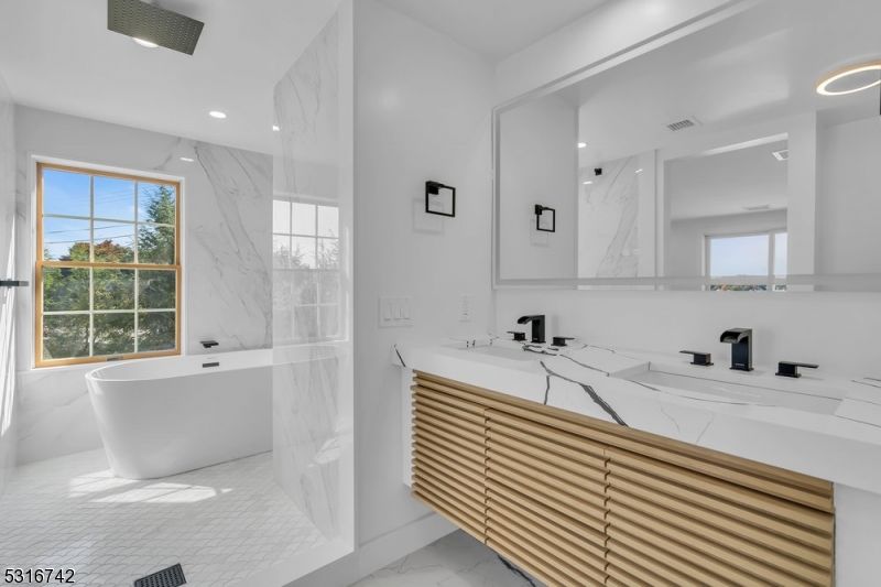 Pickerel Pt Lake Hopatcong - Residential