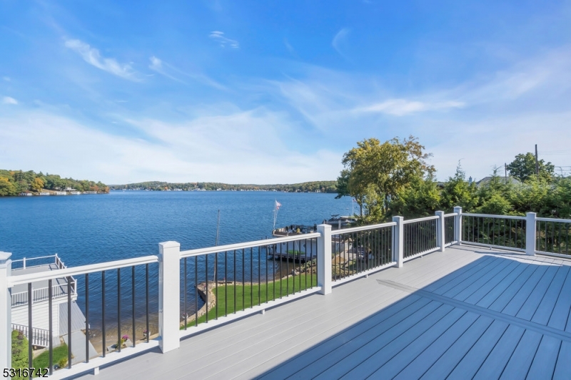 Pickerel Pt Lake Hopatcong - Residential