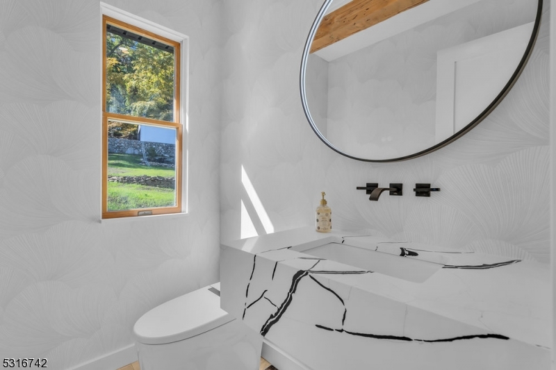 Pickerel Pt Lake Hopatcong - Residential