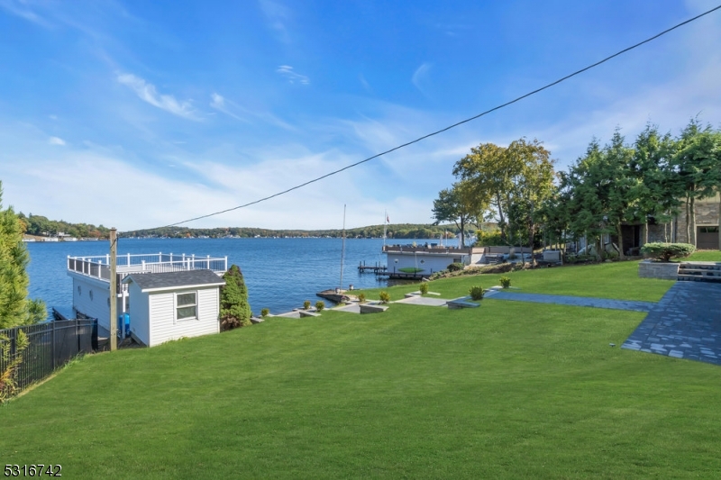 Pickerel Pt Lake Hopatcong - Residential