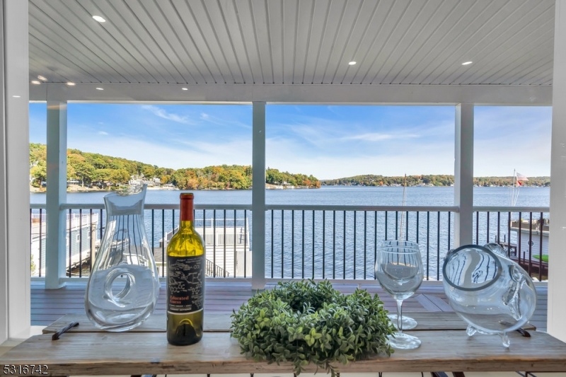 Pickerel Pt Lake Hopatcong - Residential