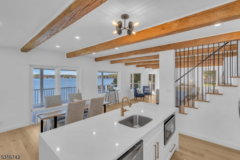 Pickerel Pt Lake Hopatcong - Residential