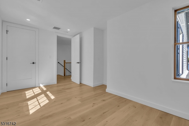 Pickerel Pt Lake Hopatcong - Residential