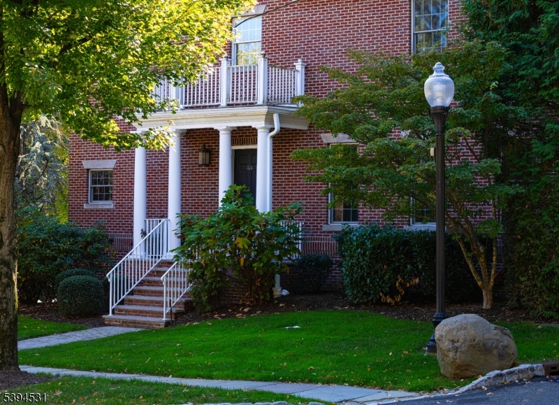 Heights At Montclair - Residential